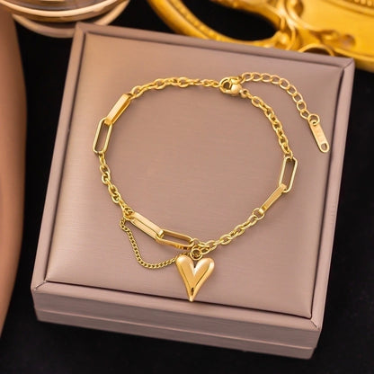 Streetwear Heart Shape Grain 304 Stainless Steel 18K Gold Plated Acrylic Artificial Rhinestones Plastic Bracelets In Bulk