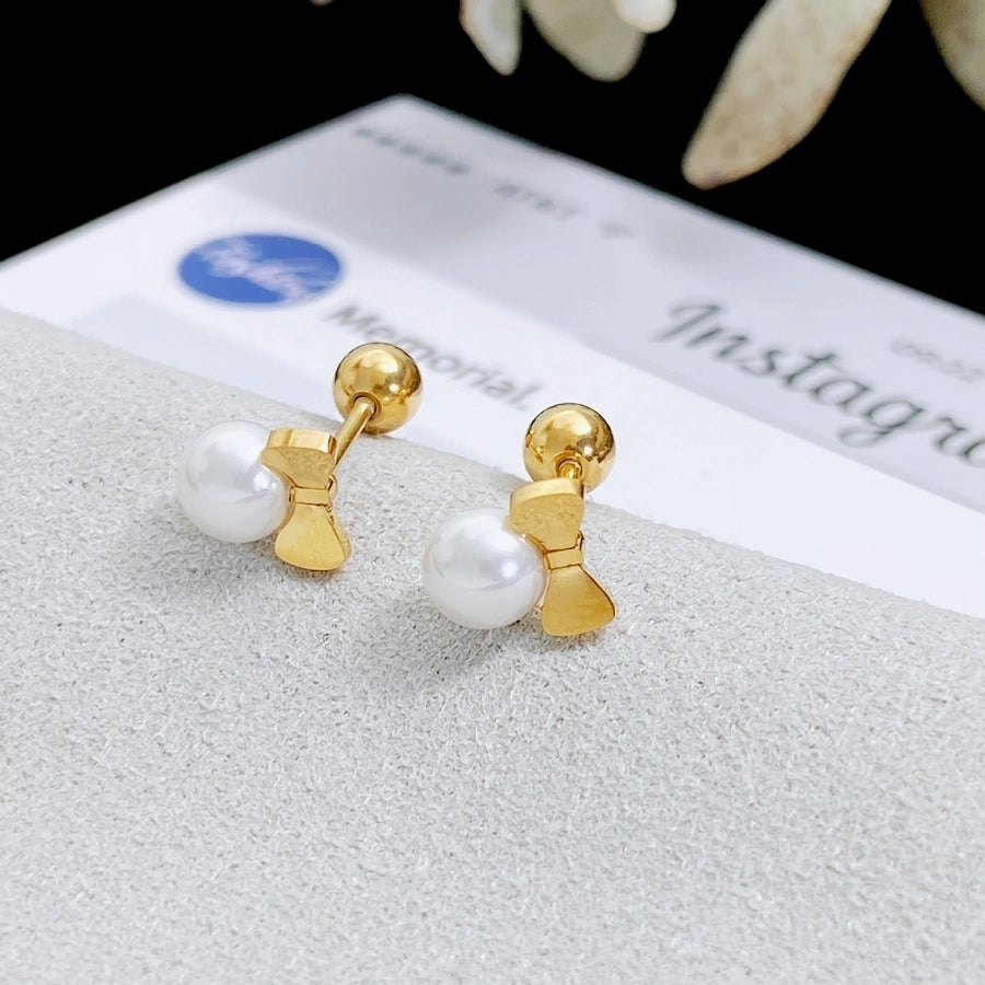 1 Pair Sweet Cross Heart Shape Snowflake Plating 304 Stainless Steel Titanium Steel 18K Gold Plated Cartilage earrings