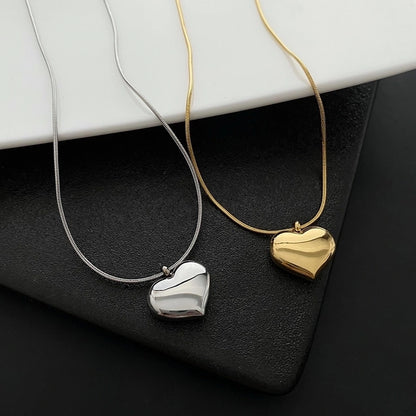 Stainless Steel Simple Style Heart Shape Pendant Necklace